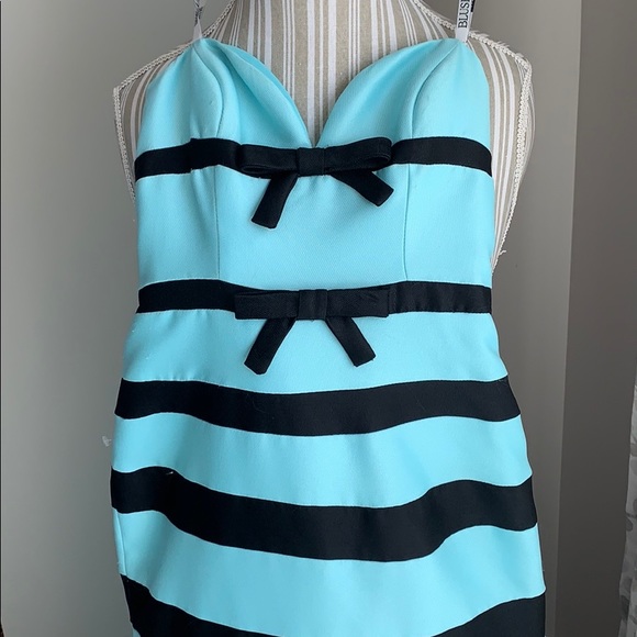 Prom Dress - Picture 2 of 3